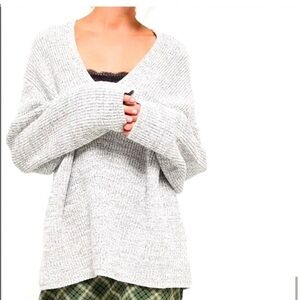 Urban Outfitters Victoria V-Neck Chunky knit